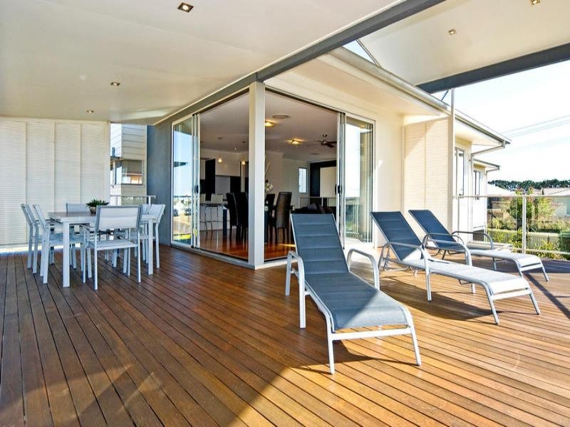 107 Habitat Drive, Redland Bay QLD 4165