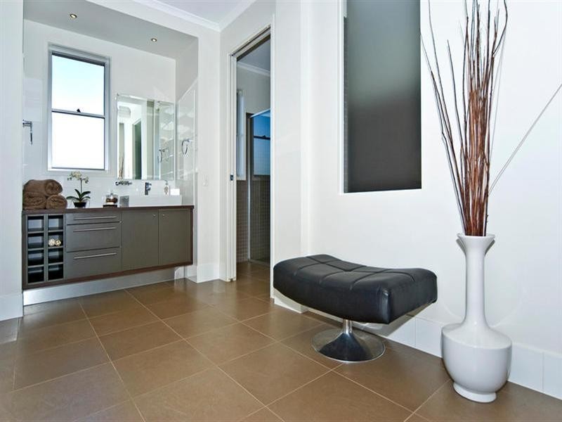 107 Habitat Drive, Redland Bay QLD 4165