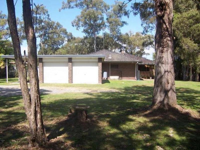 12 Vine Street, Redland Bay QLD 4165