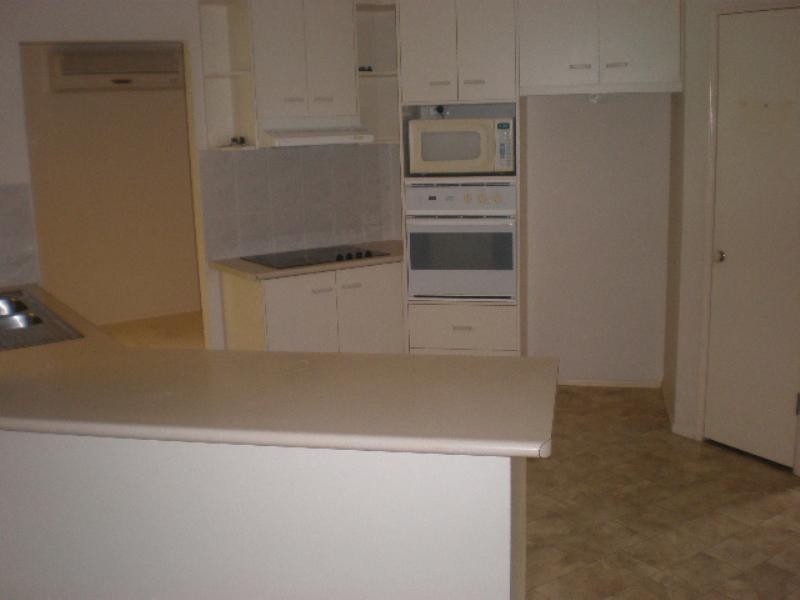 33 Cherry Street, Wellington Point QLD 4160