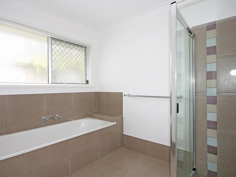 70 Starkey Street, Wellington Point QLD 4160