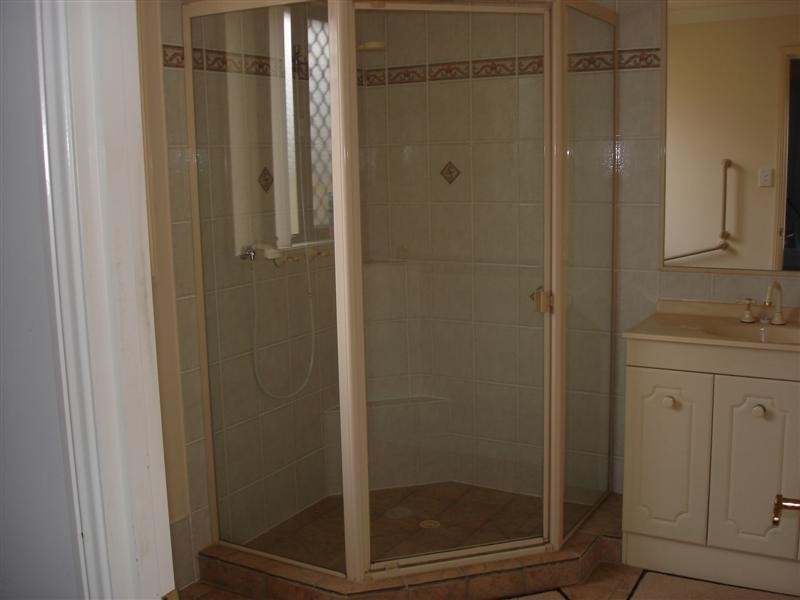 10 Manor Drive, Wellington Point QLD 4160