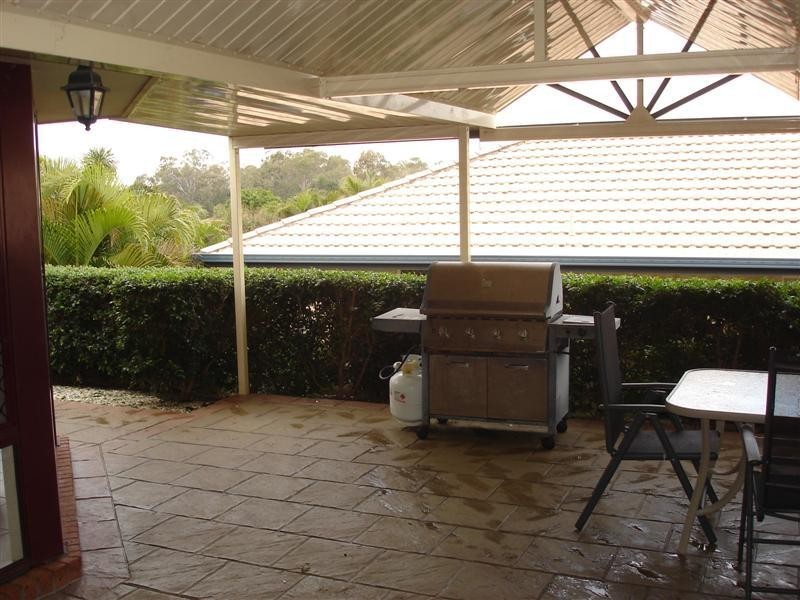 10 Manor Drive, Wellington Point QLD 4160