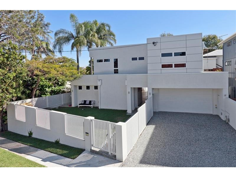 3 School Lane, Manly QLD 4179