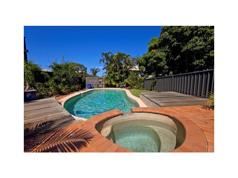 345 Main Road, Wellington Point QLD 4160
