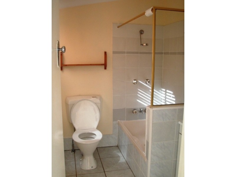 282 Main Road, Wellington Point QLD 4160