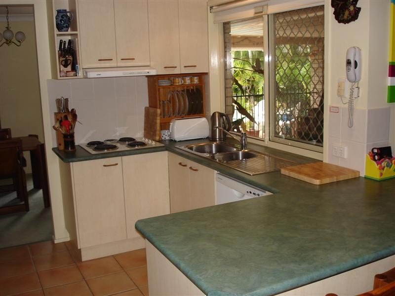 19 Remo Place, Birkdale QLD 4159