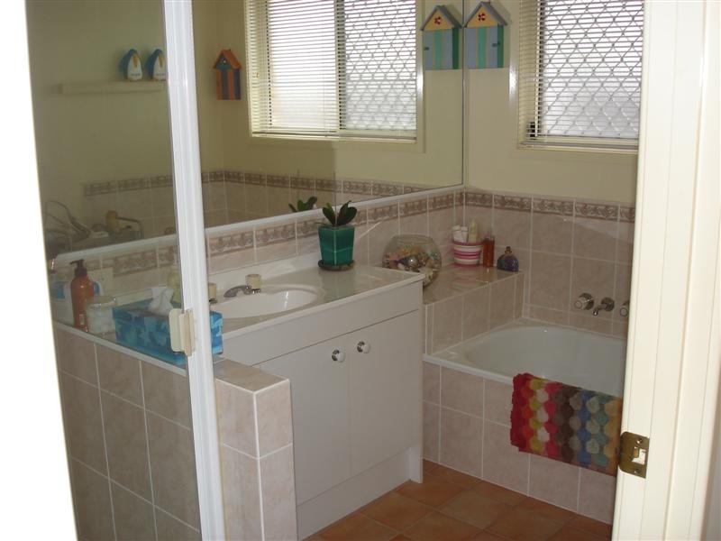 19 Remo Place, Birkdale QLD 4159