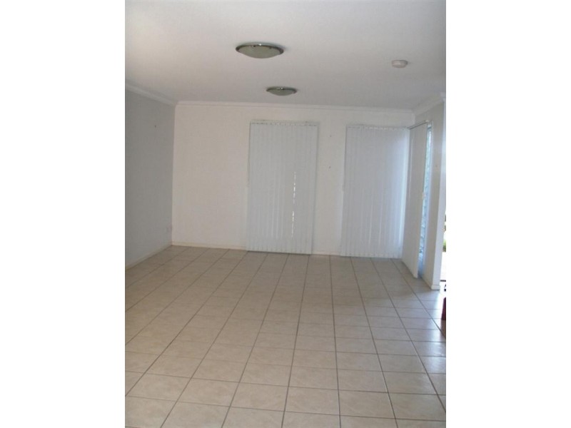 4 Station Street, Wellington Point QLD 4160