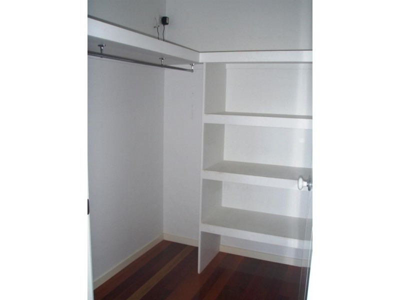 4 Station Street, Wellington Point QLD 4160