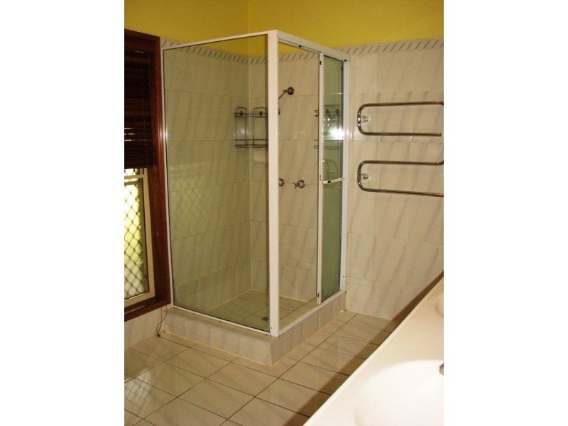 15 Cronin Drive, Wellington Point QLD 4160