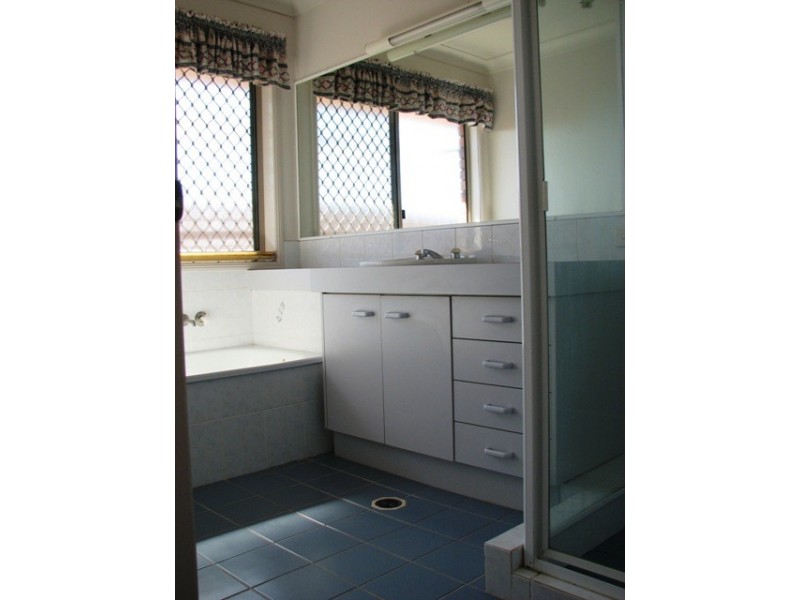 86 Marlborough Road, Wellington Point QLD 4160