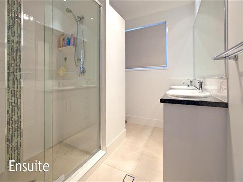 28 Janelle Court, Wellington Point QLD 4160