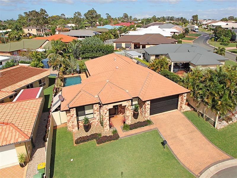 2 Aminta Court, Wellington Point QLD 4160