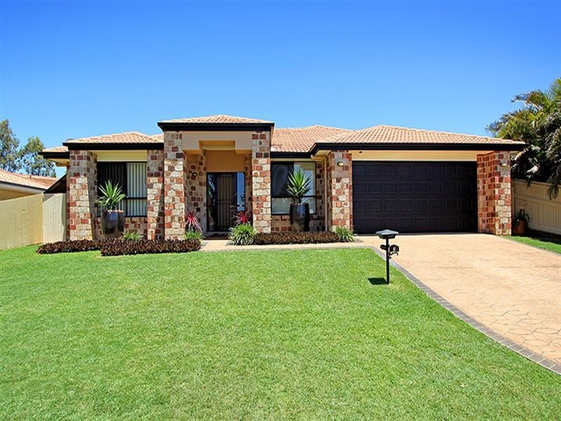 2 Aminta Court, Wellington Point QLD 4160