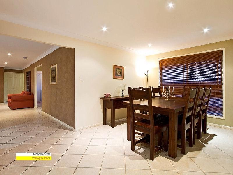 27 Pedwell Place, Birkdale QLD 4159