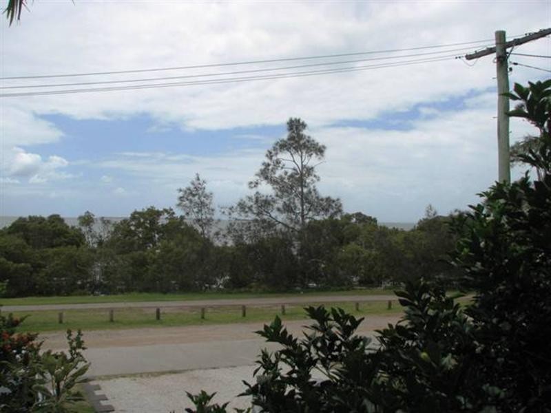 111 Thomas Street, Birkdale QLD 4159