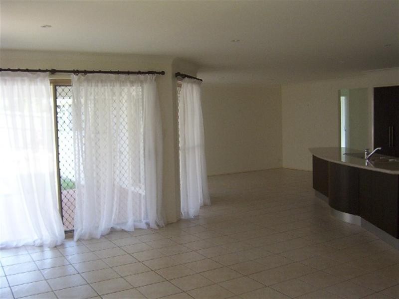 17 Canegrove Circuit, Wellington Point QLD 4160