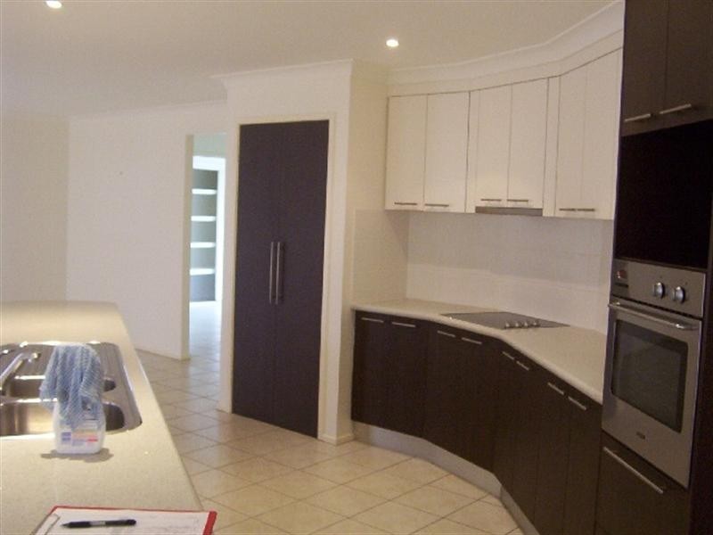 17 Canegrove Circuit, Wellington Point QLD 4160