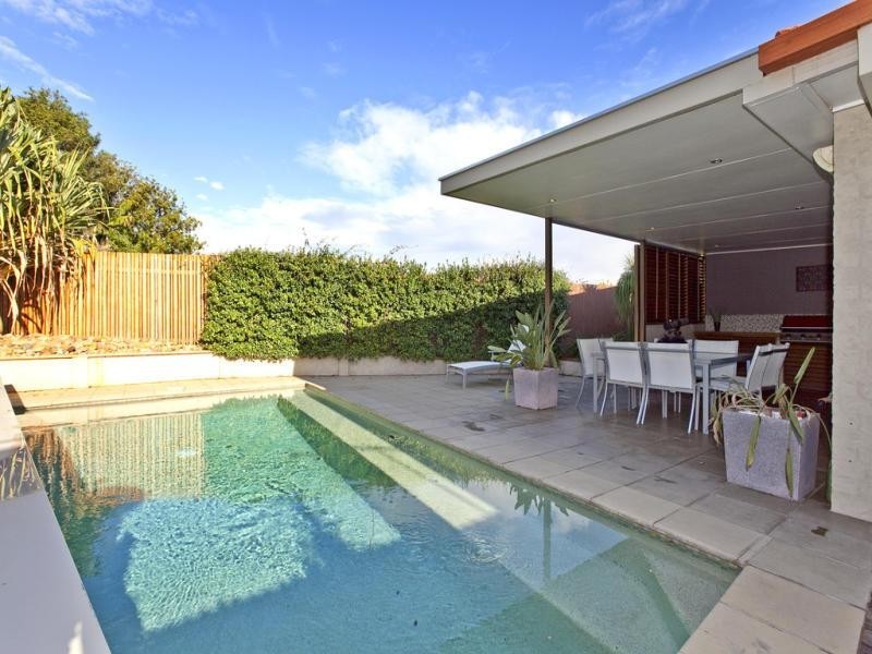 4 Gwingarra Street, Wellington Point QLD 4160