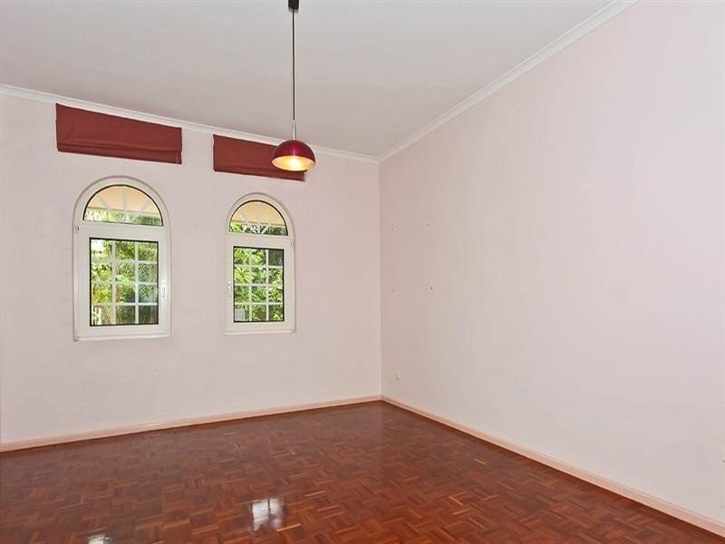 90 Main Road, Wellington Point QLD 4160