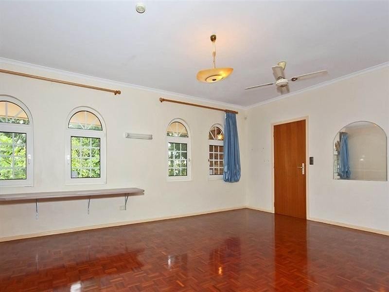 90 Main Road, Wellington Point QLD 4160