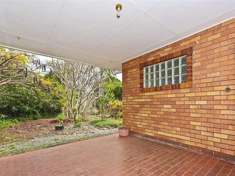 90 Main Road, Wellington Point QLD 4160