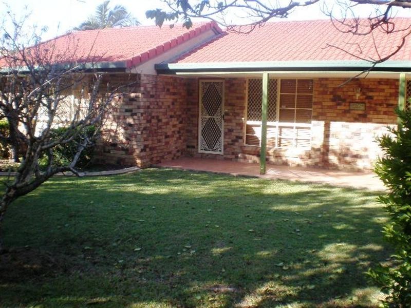 2 Roberts Street, Wellington Point QLD 4160