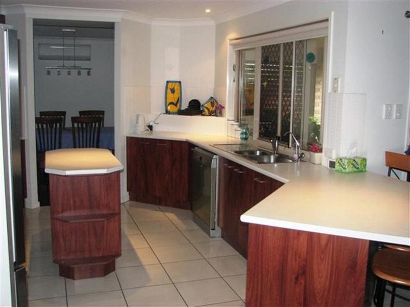 1 Tanya Court, Wellington Point QLD 4160