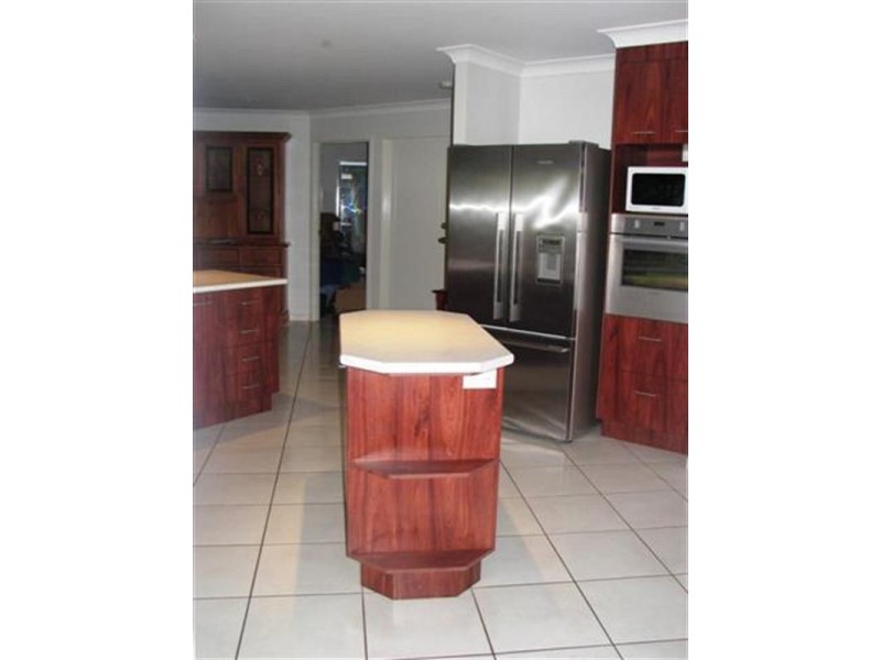 1 Tanya Court, Wellington Point QLD 4160