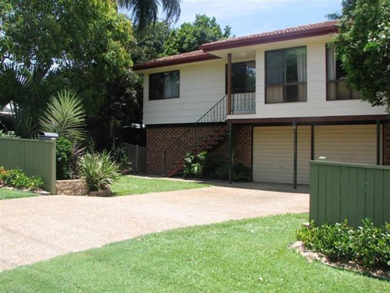 4 Currawong Drive, Birkdale QLD 4159