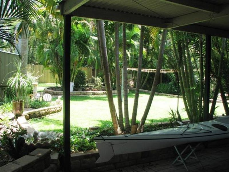 4 Currawong Drive, Birkdale QLD 4159