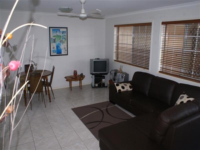 2/390 Birkdale Road, Wellington Point QLD 4160