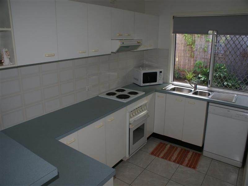 2/390 Birkdale Road, Wellington Point QLD 4160