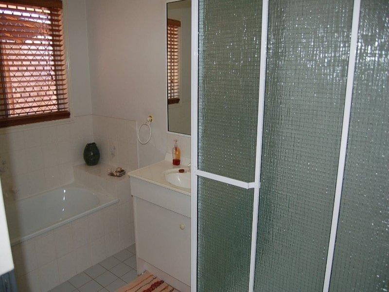 2/390 Birkdale Road, Wellington Point QLD 4160