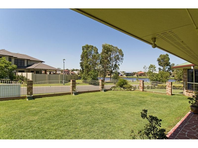 1 Helena Street, Wellington Point QLD 4160