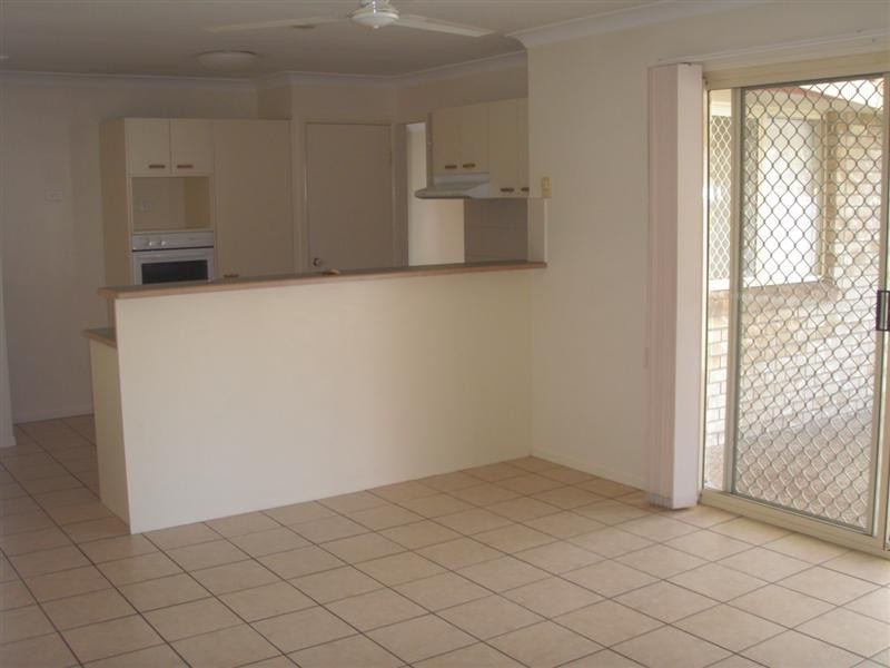 8 Walnut Court, Birkdale QLD 4159