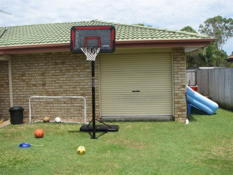 8 Walnut Court, Birkdale QLD 4159