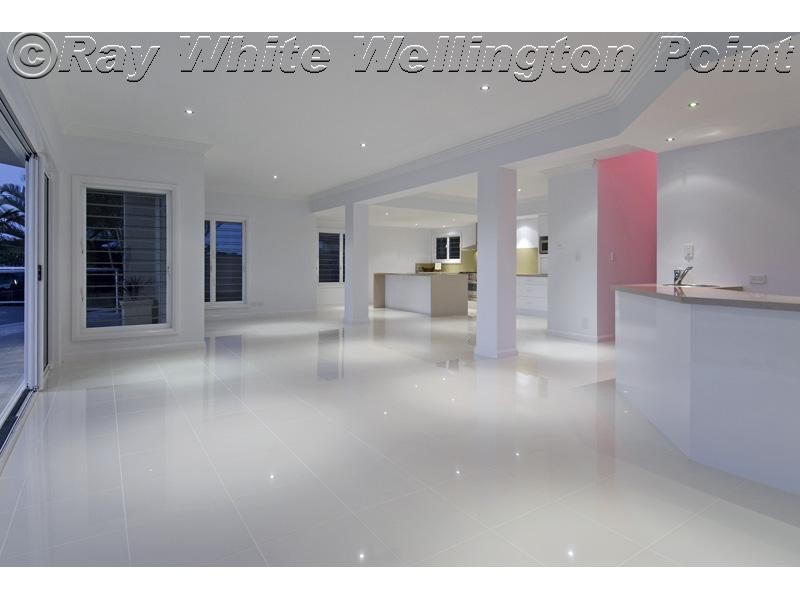 25 Downwind Court, Birkdale QLD 4159