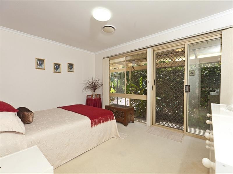 47 Agnes Street, Birkdale QLD 4159