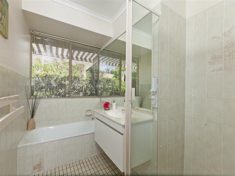 47 Agnes Street, Birkdale QLD 4159