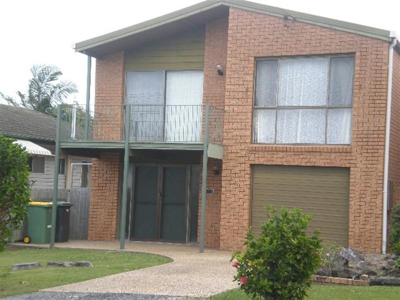 62 Mooroondu Road, Thorneside QLD 4158