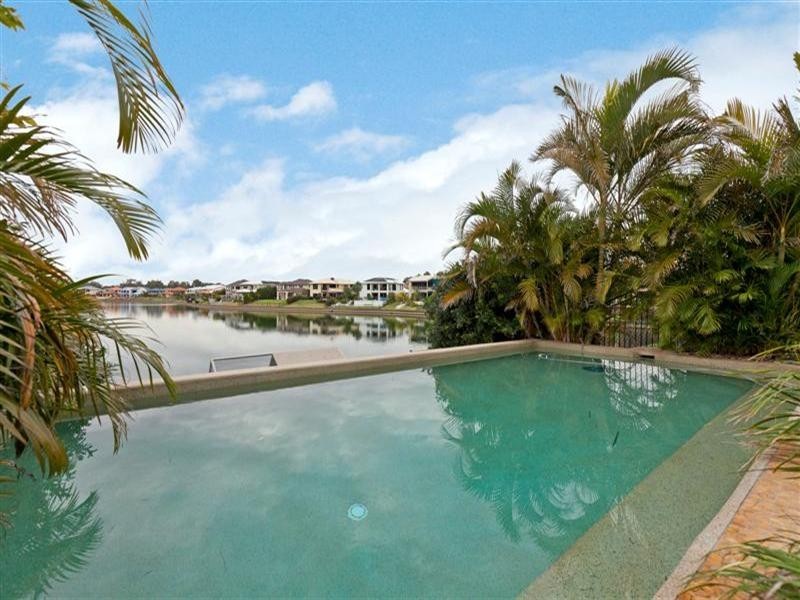 27 Allan Day Drive, Wellington Point QLD 4160