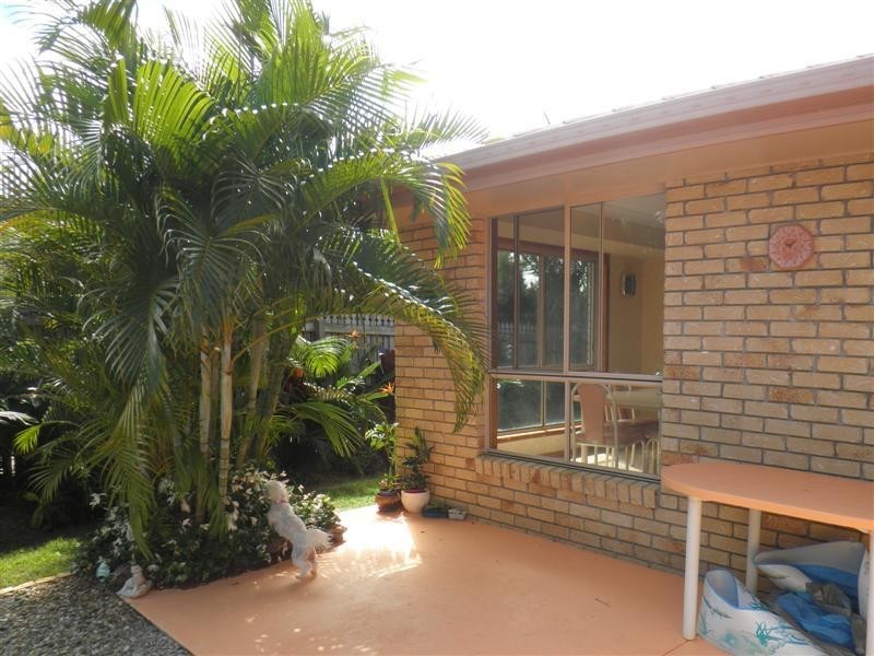 35 Manor Drive, Wellington Point QLD 4160