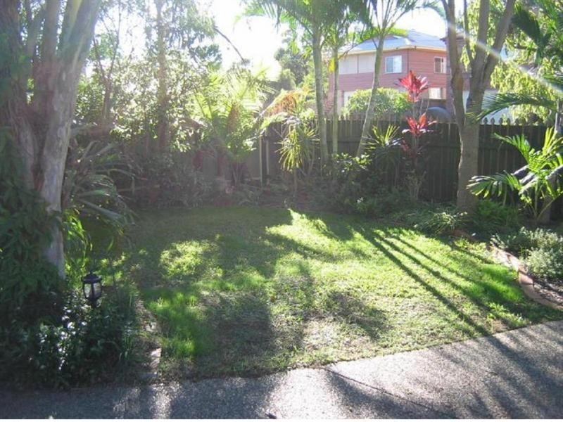 6 Sheena Street, Wellington Point QLD 4160