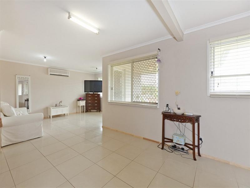 4 Wren Street, Birkdale QLD 4159