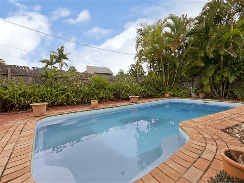 1 Mary Street, Birkdale QLD 4159