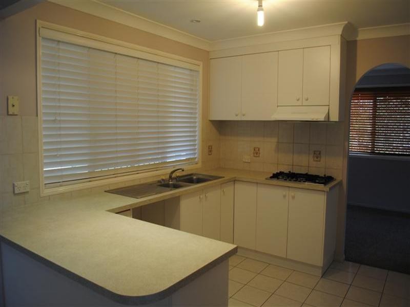 4 Turner Crescent, Wellington Point QLD 4160