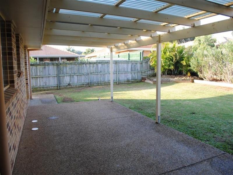 4 Turner Crescent, Wellington Point QLD 4160