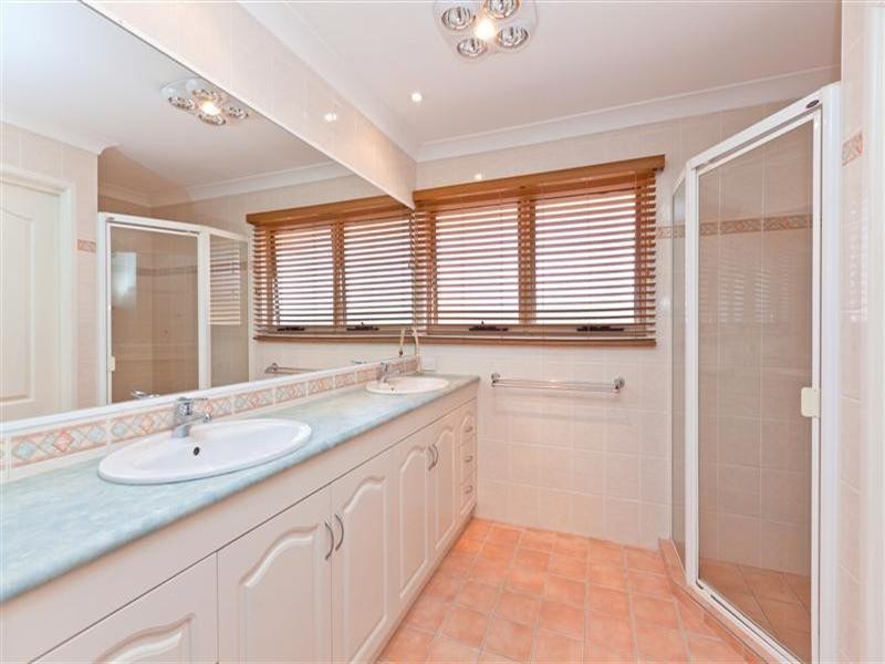 73 Allan Day Drive, Wellington Point QLD 4160